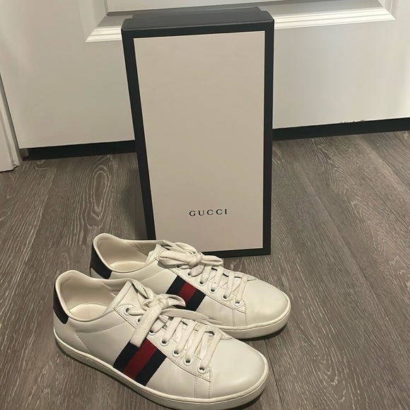 Gucci Women’s Ace Tennis shoes - Picture 1 of 5